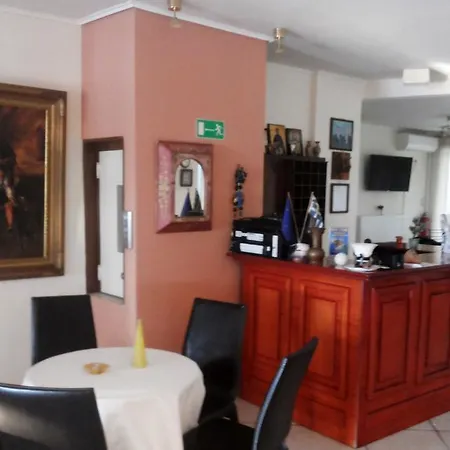 Romantica Hotel 2*